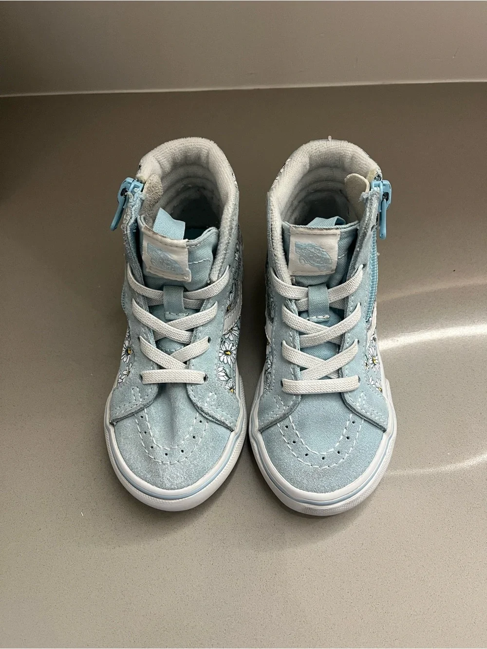 VANS Toddler High-Top Sneakers in Light Blue with Daisy Print